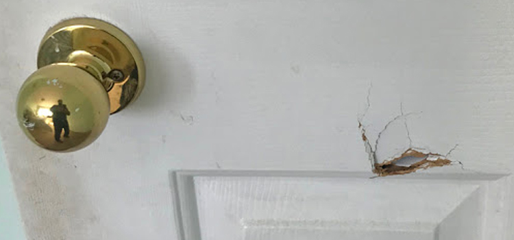 interior door hole repair Ontario