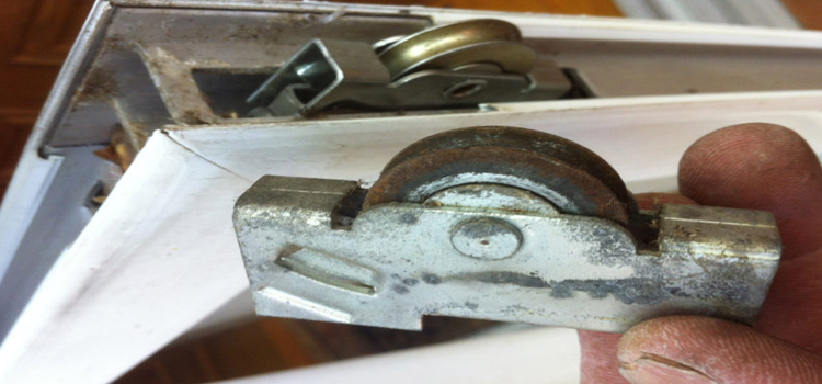 screen door roller repair in Ontario